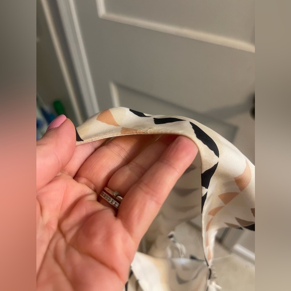 Theory Singa Diamond Print Silk Top Size M - Picture 5 of 6